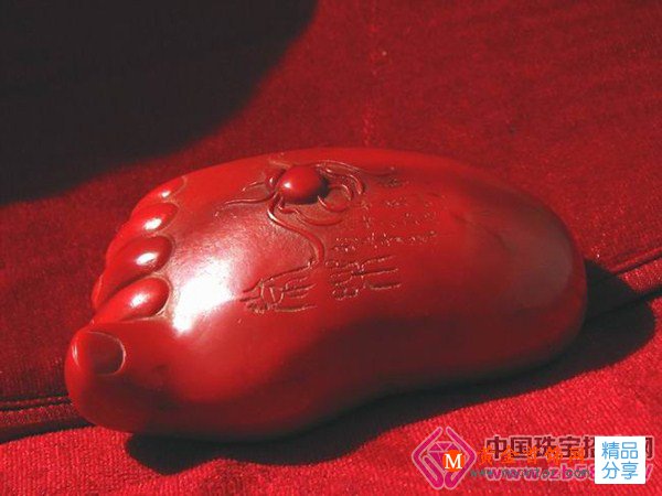 
	紅珊瑚價格“漲勢驚人” 收藏要趁早
