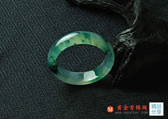 
	挑選翡翠的技巧 怎么區別翡翠與其他玉石

