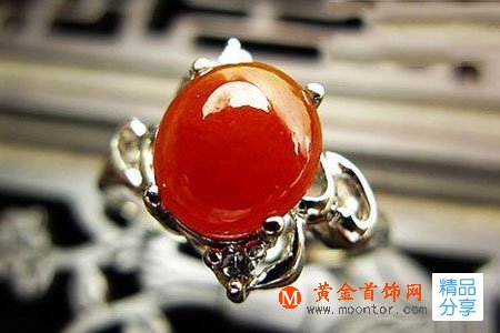 
	如何正確鑒定和保養紅翡翠
