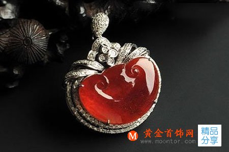 
	如何正確鑒定和保養紅翡翠
