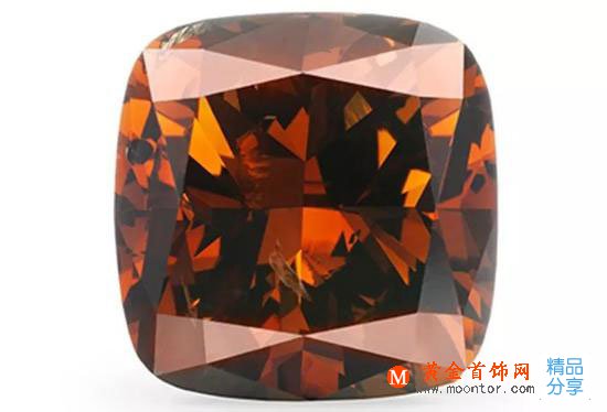 
	鉆石的顏色是怎么形成的？
