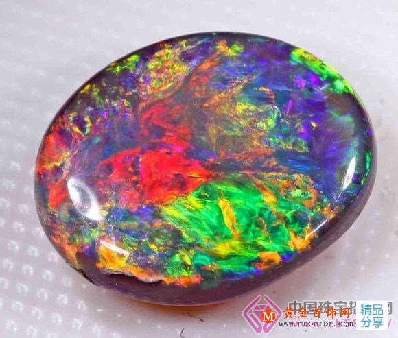 
	什么才是真正的黑歐泊？黑歐泊為什么不是黑色的？

