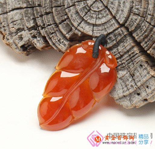 
	什么是冰種翡翠呢？
