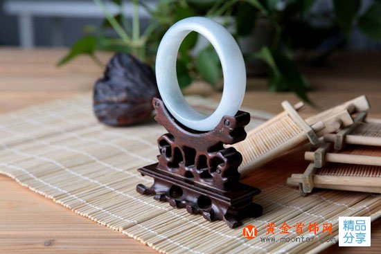 
	和田玉手鐲破損后五種維修方法
