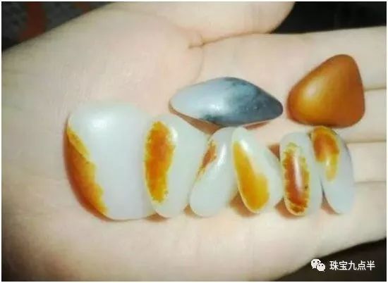 和田玉皮色和和田玉籽料價格之間的奧秘！