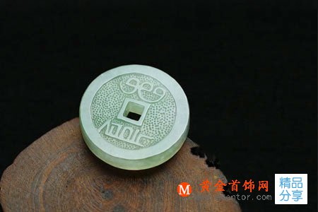 
	寶寶佩戴翡翠飾品有什么禁忌？
