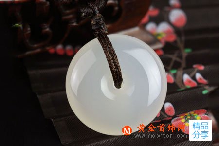 
	玉髓和玉有什么區別，玉髓的鑒別方法
