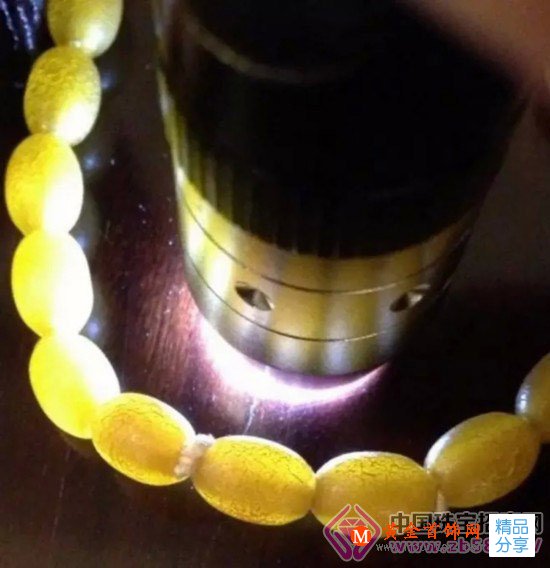 
	這不是琥珀，這叫馬麗散，警惕！
