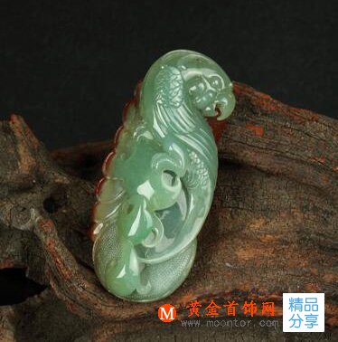
	翡翠手玩件有什么作用？我們在把玩是要注意哪些
