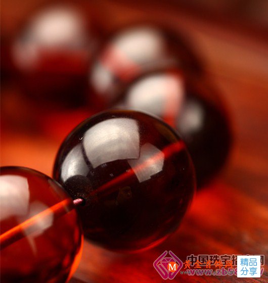 
	瑪瑙是如何形成的
