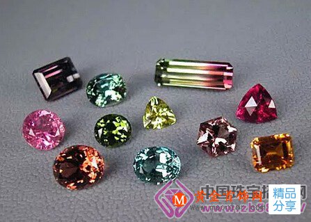 
	當你“聽”懂了碧璽 你會“情不自禁”的戴上它
