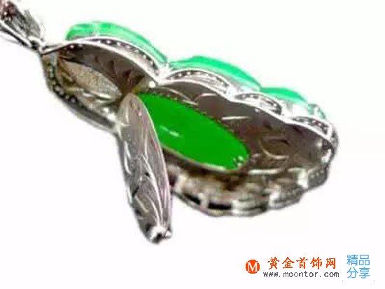
	翡翠鑲嵌封底的優劣性
