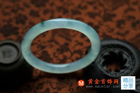 
	翡翠圈也有“潛規則”，購買翡翠時你應該知道的事

