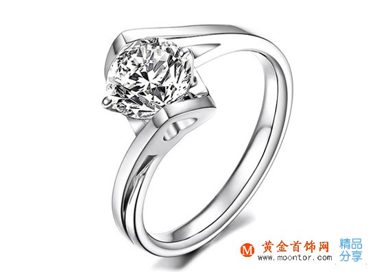 
	如何挑選經典耐用的結婚鉆戒？
