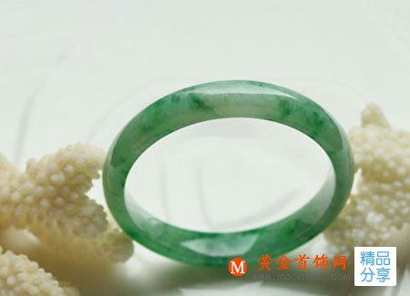 
	翡翠價格為什么不按克計算？
