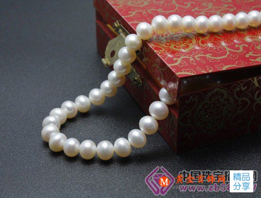 
	珠寶 綻放母愛光芒和愛

