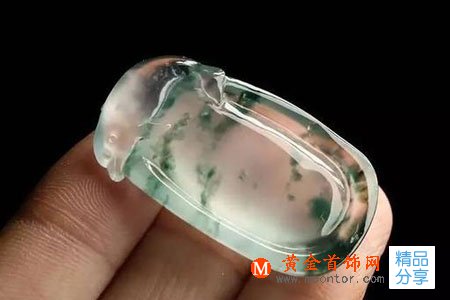 
	飄花翡翠的選購秘籍？教你購買到極品冰種飄花翡翠
