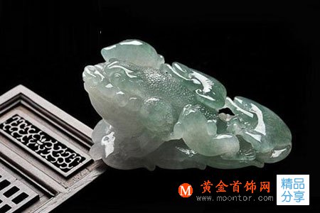 
	翡翠金蟾與翡翠貔貅開光的正確步驟介紹
