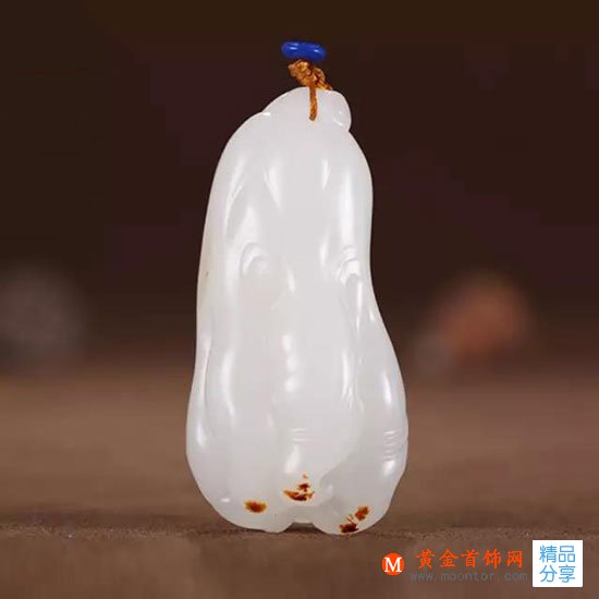 
	白玉戴久了泛黃怎么保養？
