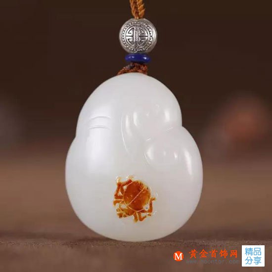 
	白玉戴久了泛黃怎么保養？
