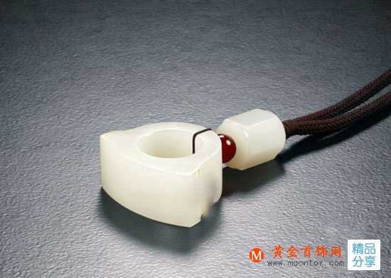 
	什么是和田玉的硬度？
