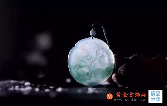 
	如何讓你的翡翠越戴越潤？
