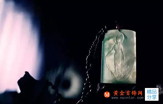 
	如何讓你的翡翠越戴越潤？
