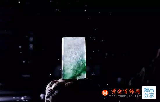 
	如何讓你的翡翠越戴越潤？

