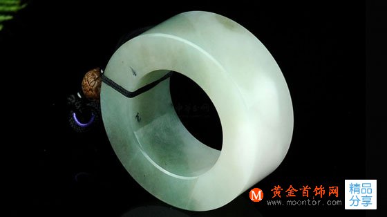 
	玉石的鑒別方法有哪些呢？

