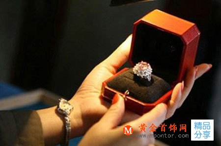
	天然鉆石與合成鉆石容易區別嗎？
