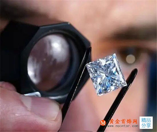 
	你知道鉆石的4c標準是如何鑒定的嗎？
