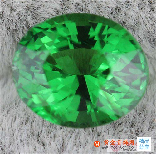 
	石榴石，你以為它是便宜貨嗎？
