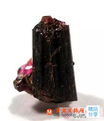 
	世界上比鉆石更貴的10種寶石
