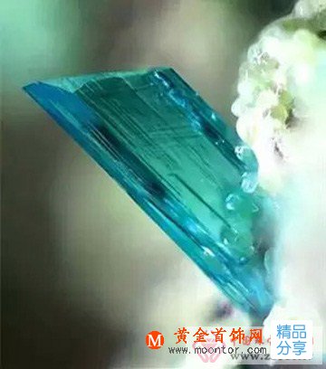 
	世界上比鉆石更貴的10種寶石
