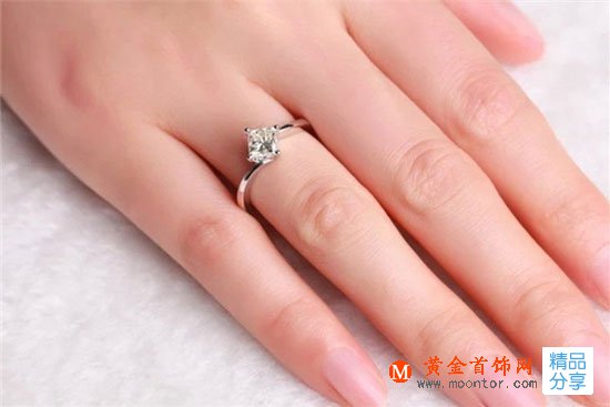 
	鉆戒定制的步驟有哪些，怎么定制鉆戒
