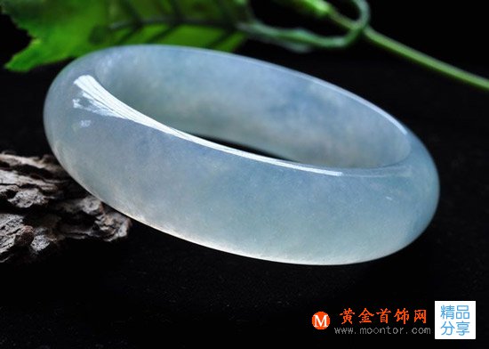 
	翡翠玉石怎么保養呢？

