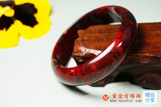 
	什么樣的雞血玉具有收藏價值？
