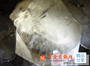 
	天然水晶原石鑒別方法

