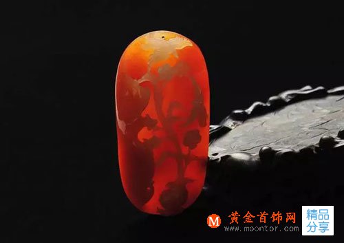 
	品味紅翡：愛那一抹美艷動人的紅！
