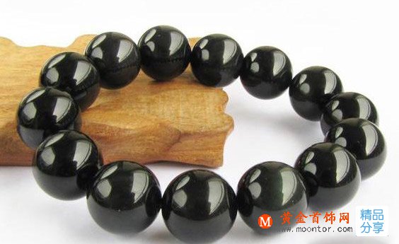 
	手鏈黑曜石戴在哪只手好？黑曜石的功效作用有哪些？
