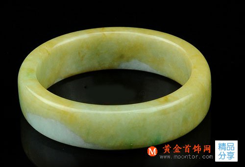 
	擇一鐲終老，玉鐲款式里的學問！
