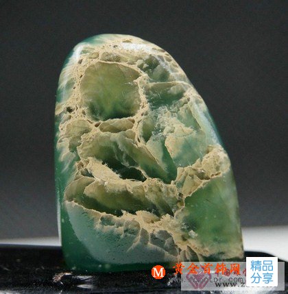 
	花坑石是什么
