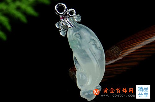 
	翡翠越戴越黃怎么辦？
