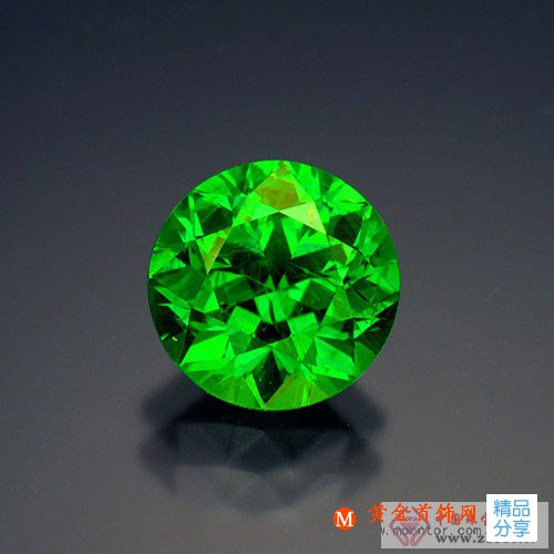 
	石榴石家族——翠榴石Demantoid
