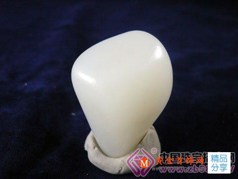 
	羊脂玉收藏價格為何能在玉界一路領漲
