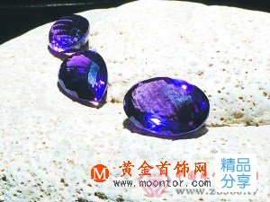 
	寶石佩戴時如何保養
