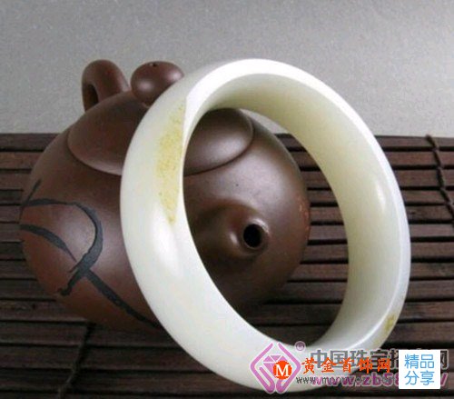 
	購買和田玉手鐲的三個問題
