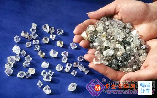 
	幾種常見的假鉆石及其區分辨別
