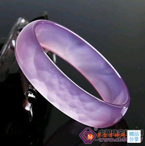 
	冰花芙蓉玉的鑒別與價格
