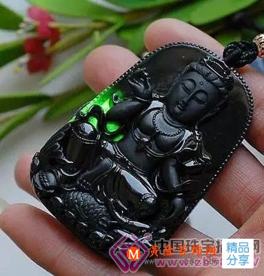 
	翡翠的顏色是什么造成的？
